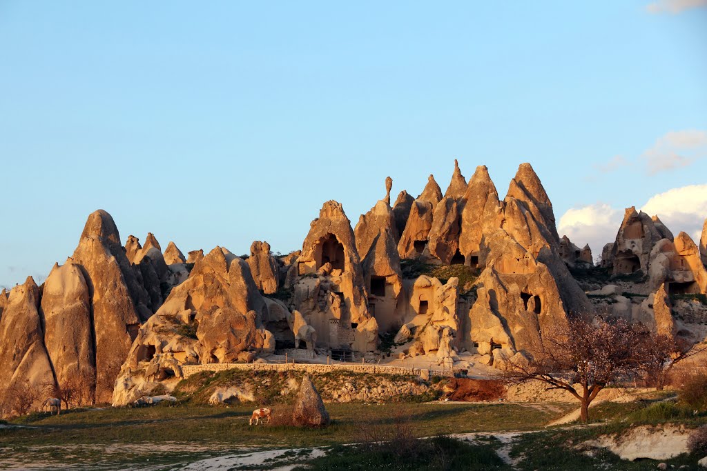 Goreme, Cappadocia, Turkey by pskusek