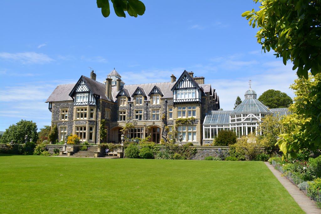 Bodnant Hall, Clwyd by Nick Gent