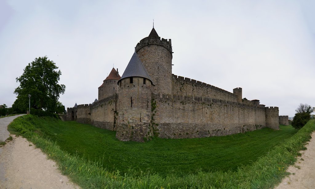 La Cité Médiévale, 11000 Carcassonne, France by ENRICO ZUK