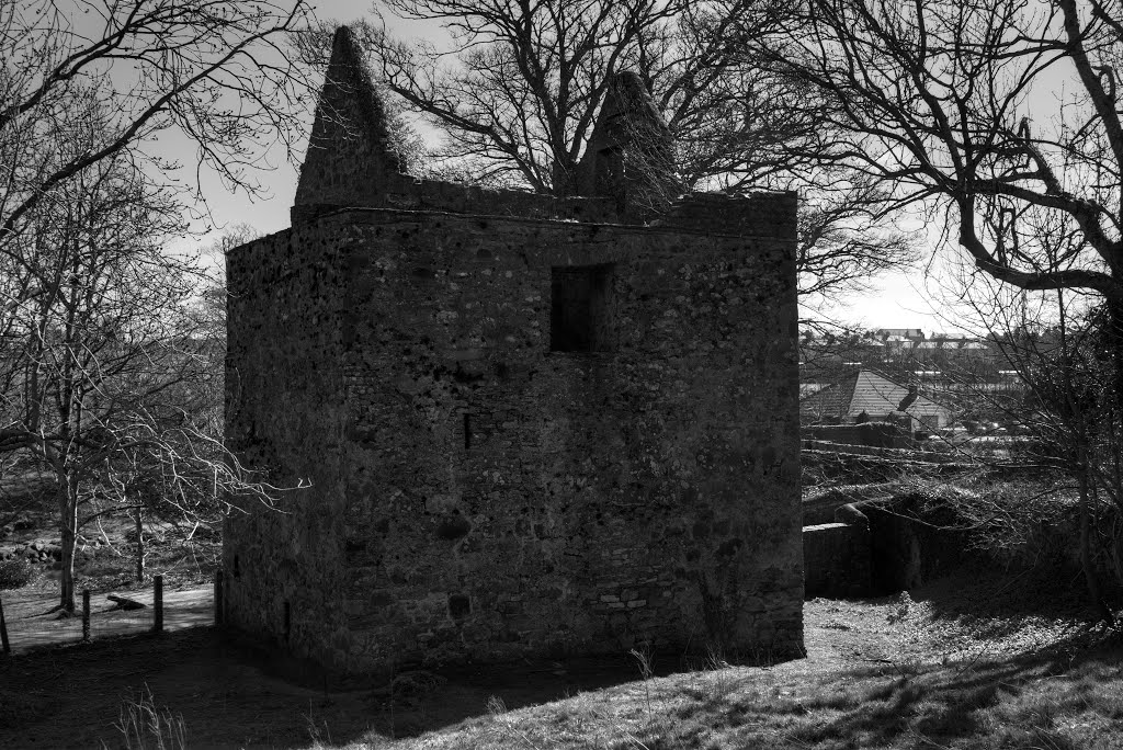 O’DOHERTY’S KEEP, BUNCRANA, CO.DONEGAL, IRELAND. by CHRIS NEWMAN