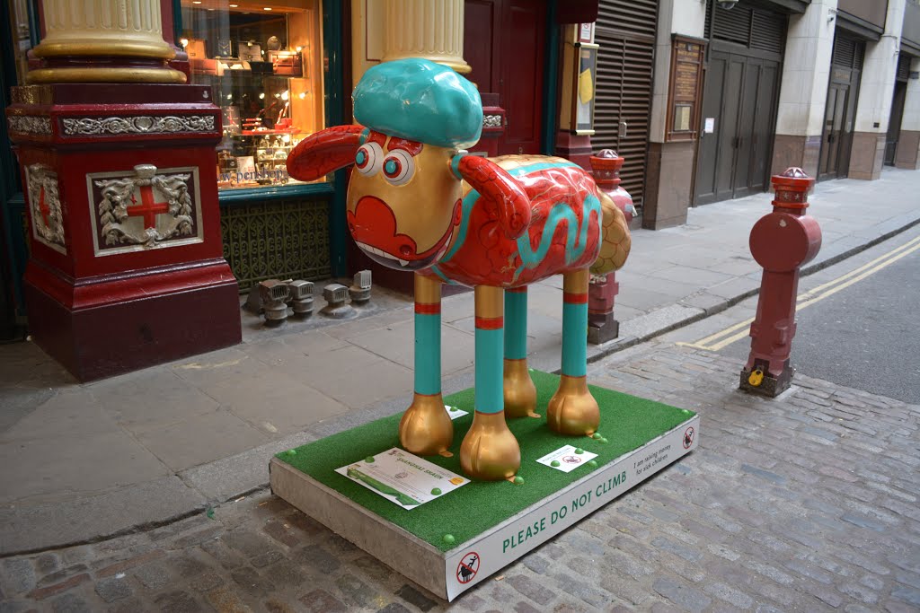 2015-04-06 Shaun 41 Shanghai Shaun AT Leadenhall Market DESIGN Ashley Boddy SPONSOR Leadenhall Market EC3V 1LT 1 by Mummervideo