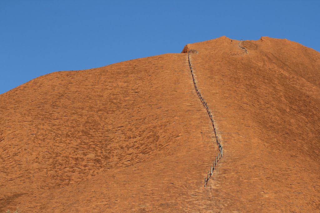 Uluru-2015g.jpg by James Popple