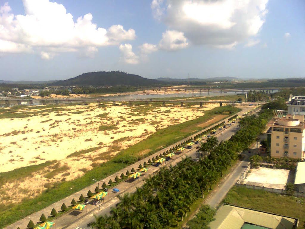 Trần Phú, Quảng Ngãi, Quang Ngai, Vietnam by ngoctrai