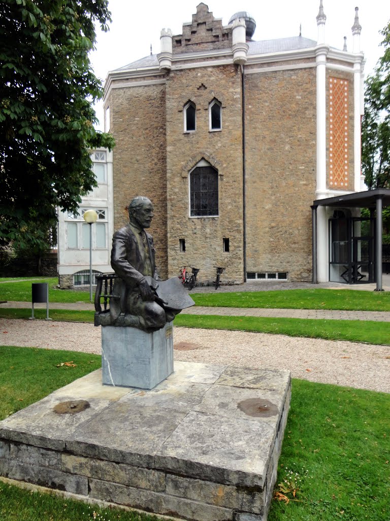 Estatua de Fernando de Amárica by Luis F. Delgado