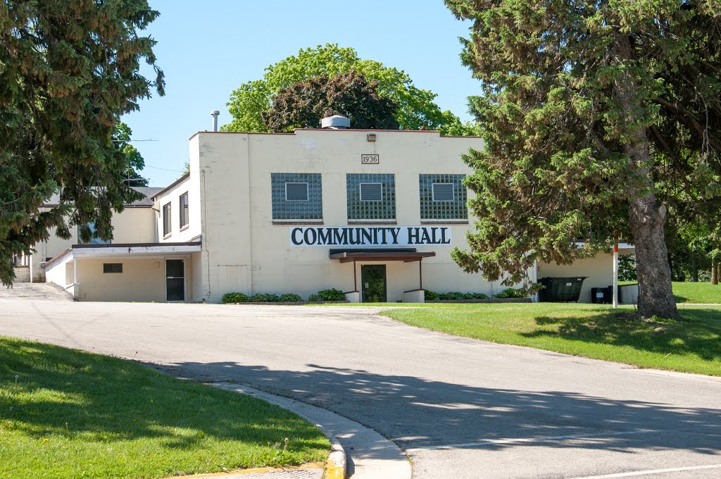 Fireman's Park Community Hall by Rich R