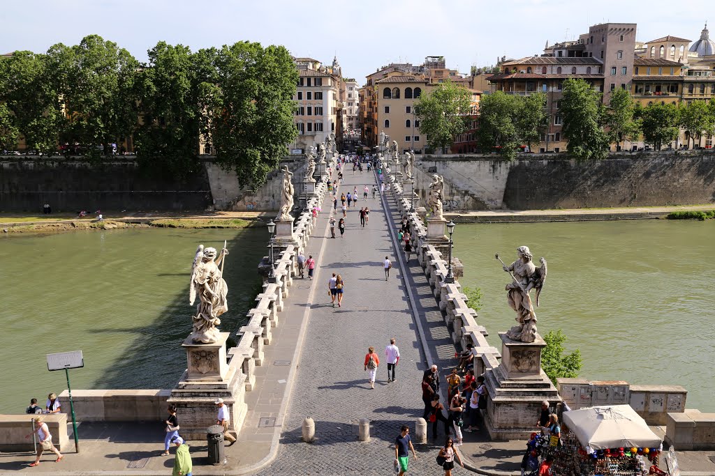 Puente San Angelo, Roma, Italia. by Octavio Aldea