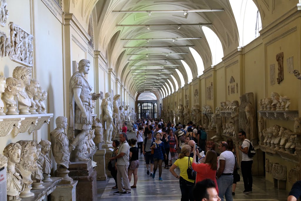 Museo Chiariamonte, Museos Vaticanos, Ciudad del Vaticano, Roma, Italia. by Octavio Aldea