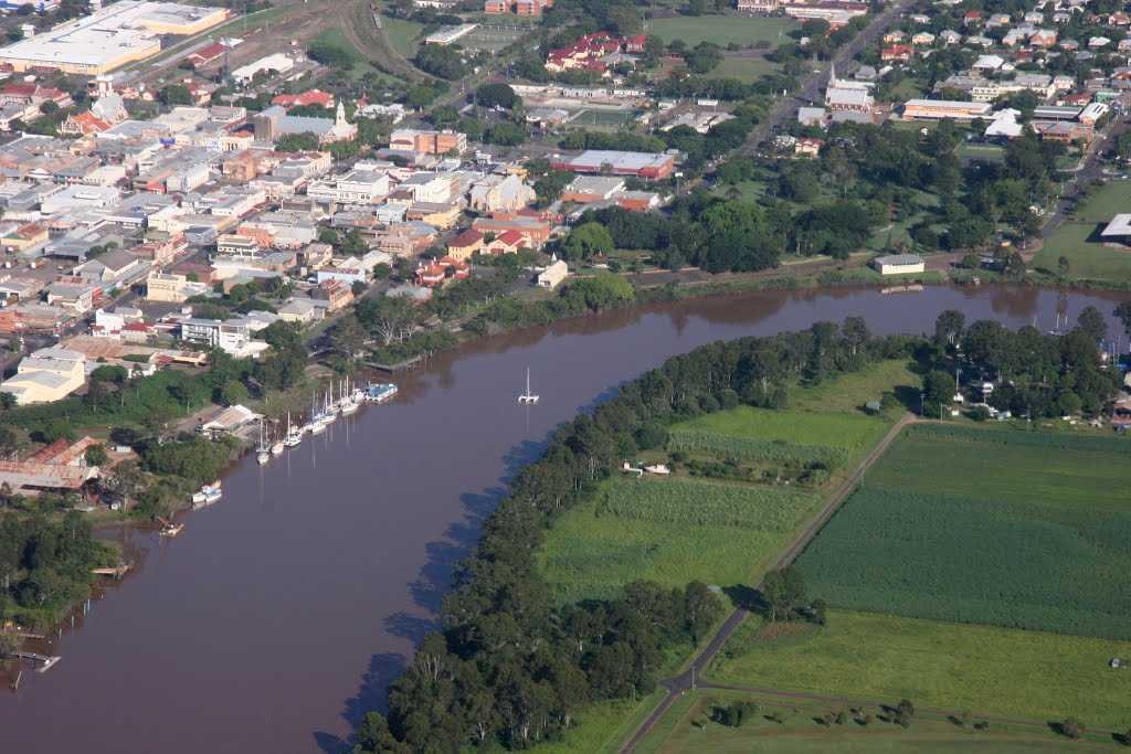 Maryborough, Queensland by Ian Stehbens