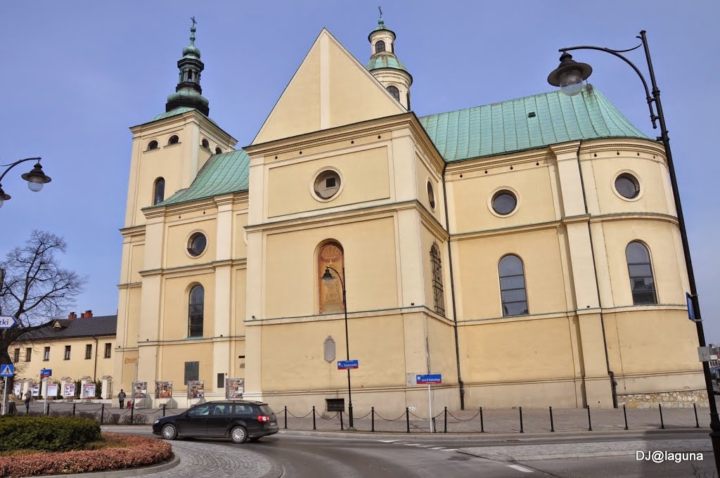 Rzeszów, ul. Sokoła 8 Parafia p. w. Wniebowzięcia NMP- (Sanktuarium Matki Bożej Rzeszowskiej), bazylika mniejsza p.w.:	Wniebowzięcia NMP z 1610-1629 r. by DJ@laguna