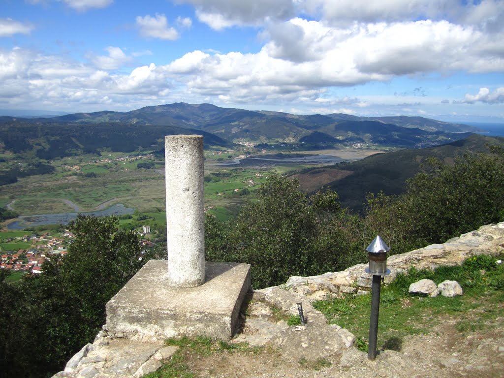 San Miguel de Ereñozar by Chewakin