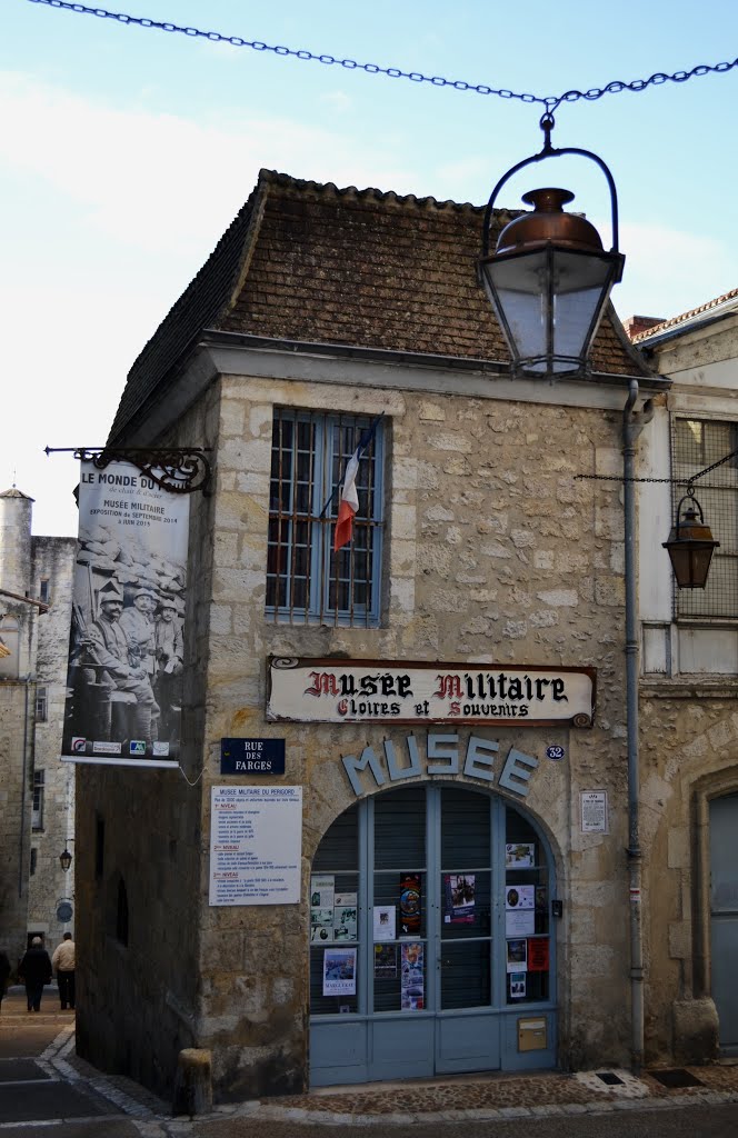 Périgueux, France by ENRICO ZUK