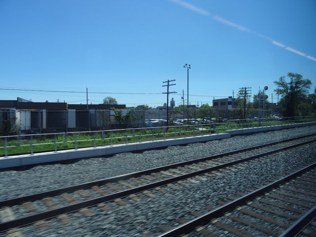 Looking out the left window on a trip from Union to Pearson, 2015 06 06 A (353).JPG by OldYorkGuy