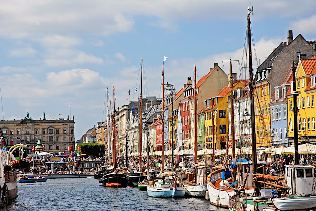 Nyhavn, Kopenhagen by Heidy R. Hort