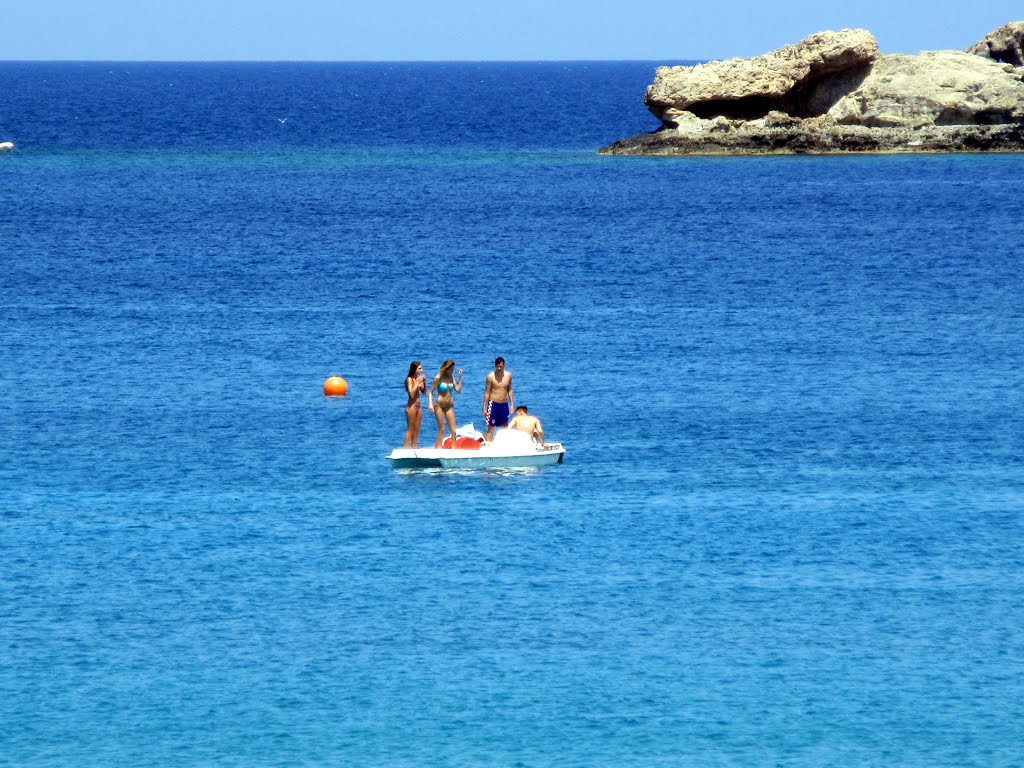 Lindos, Greece by achalikias