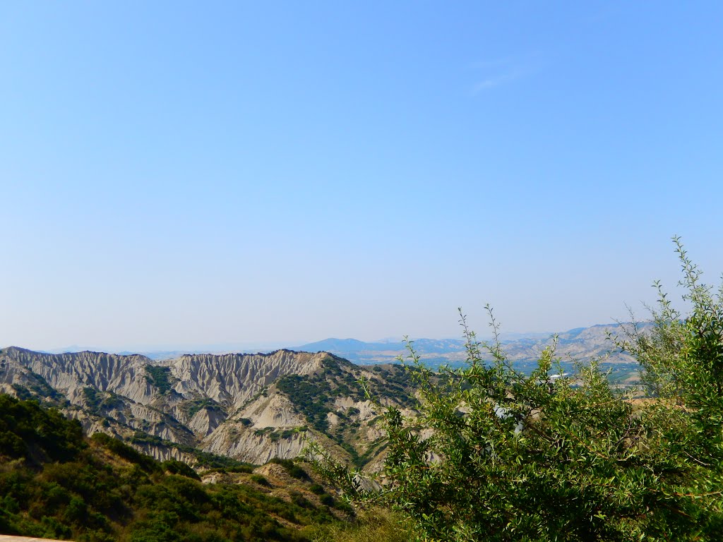 Vista di Tursi della Basílica Maria SS di Anglona, Tursi, Italia by Sandra Pires