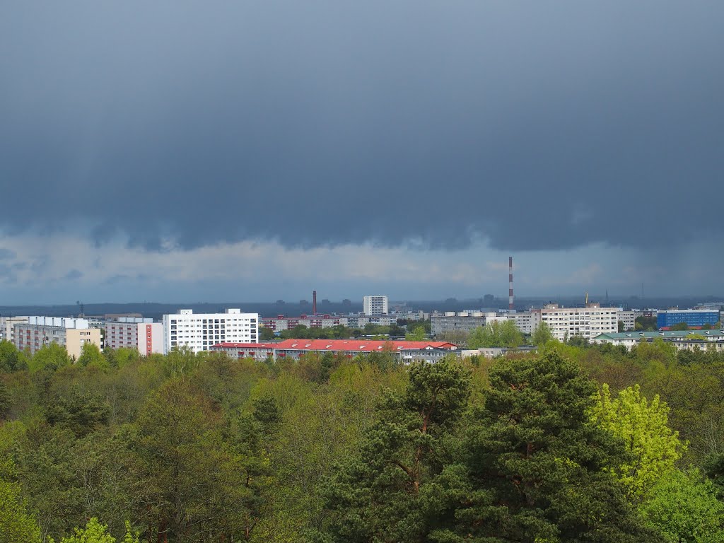 Dark and light over Tallinn (3) by E Ee