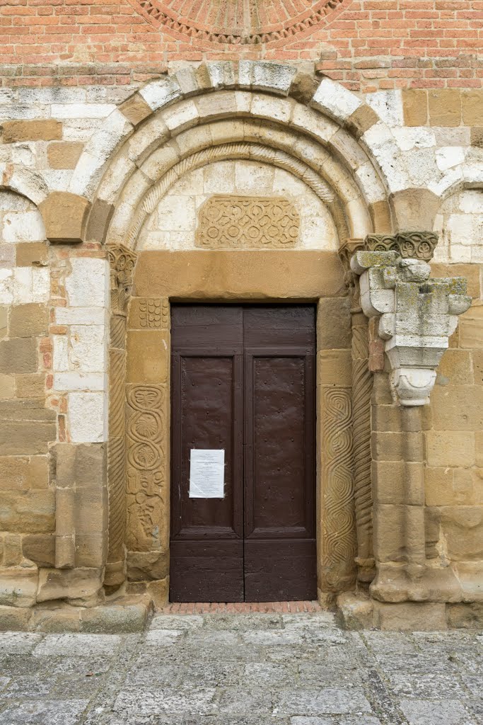 Chiesa di San Pietro in Villore (San Giovanni d'Asso - Siena) by Francesco Viti