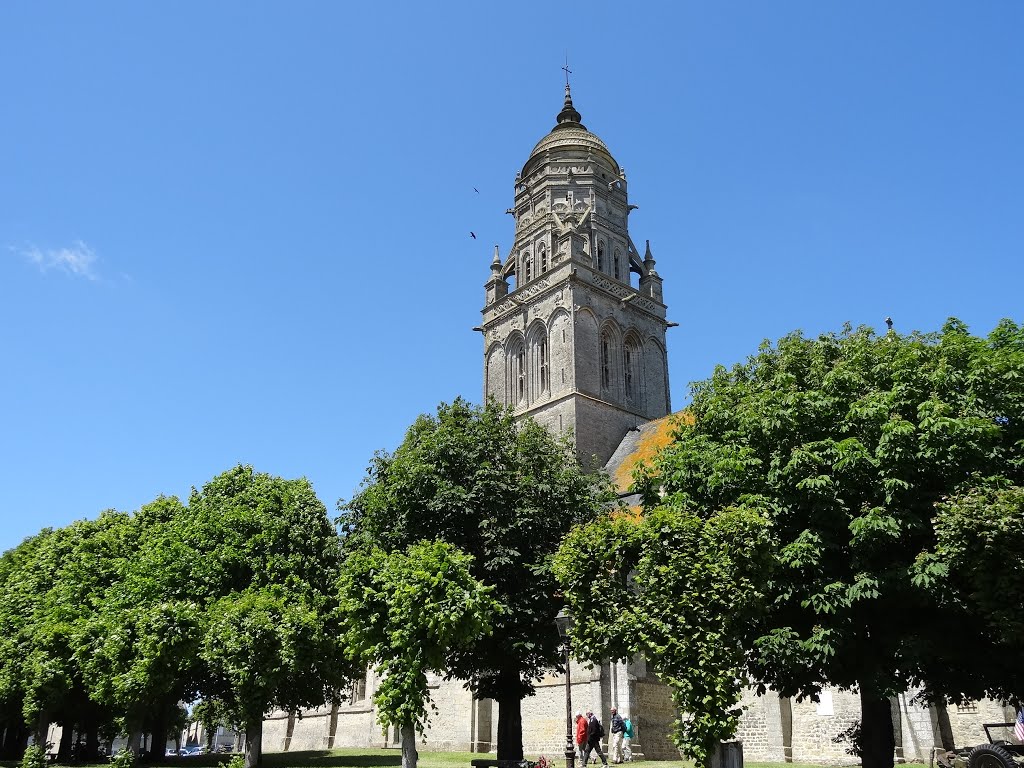 Eglise de Sainte Marie au Mont by joel.herbez