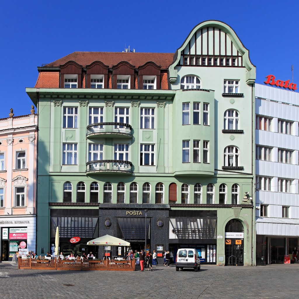 Olomouc Horní náměstí, ČP 8 by Horst Gryger