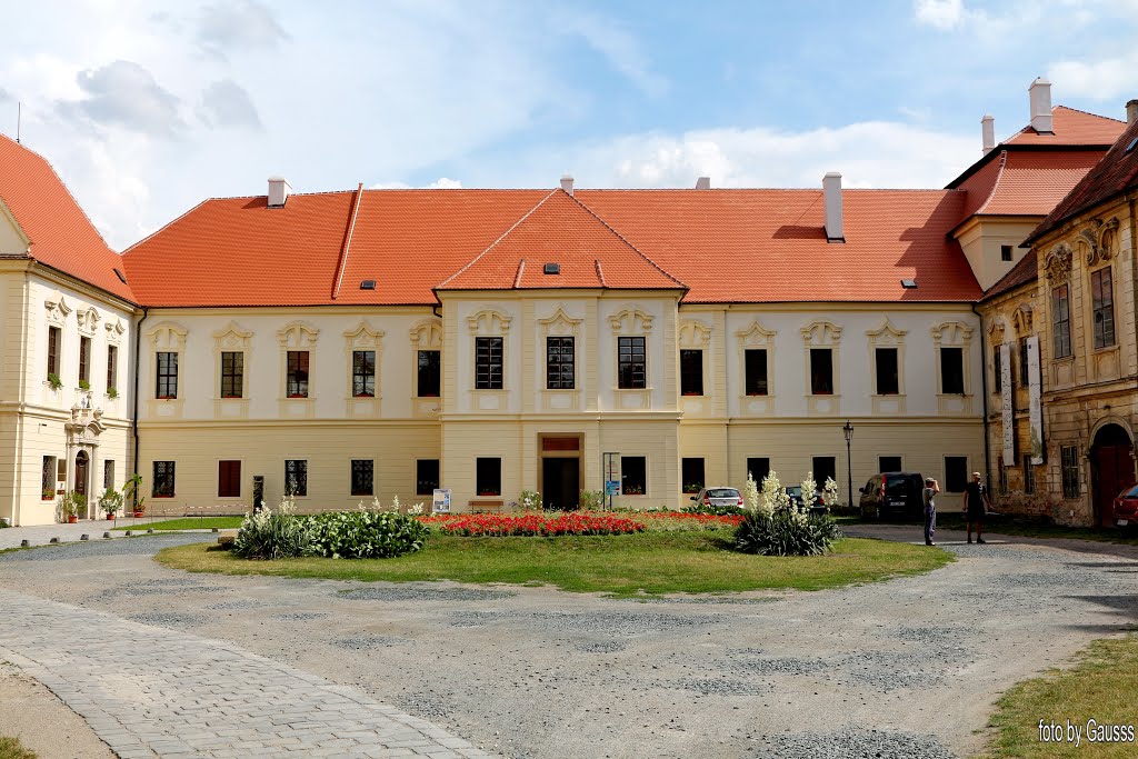 Rajhrad, Czech Republic (Morvaország) - Bencés kolostor. by Bazita Gausss