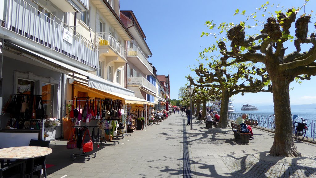 Meersburg : Seepromenade und blauer Himmel, wunderbar. 07.05.2015 by Manfred Nowag