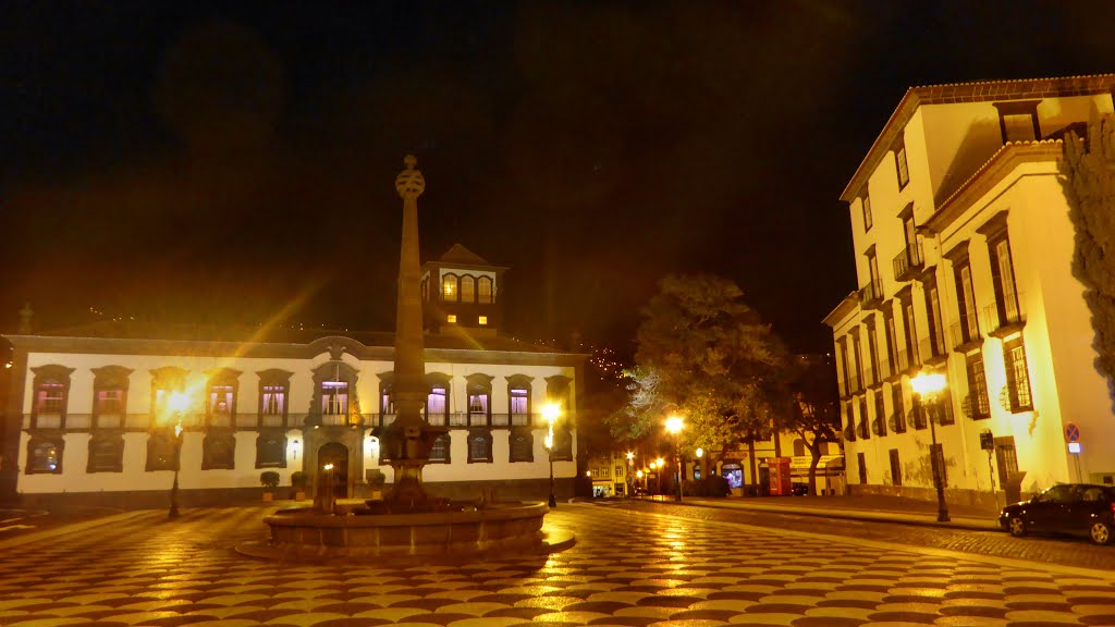 MADEIRA FUNCHAL UM MITTERNACHT MENSCHENLEER by A. Drexler