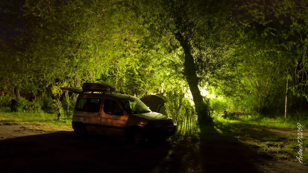 De Camping por El Calafate........ by Antonio Picone