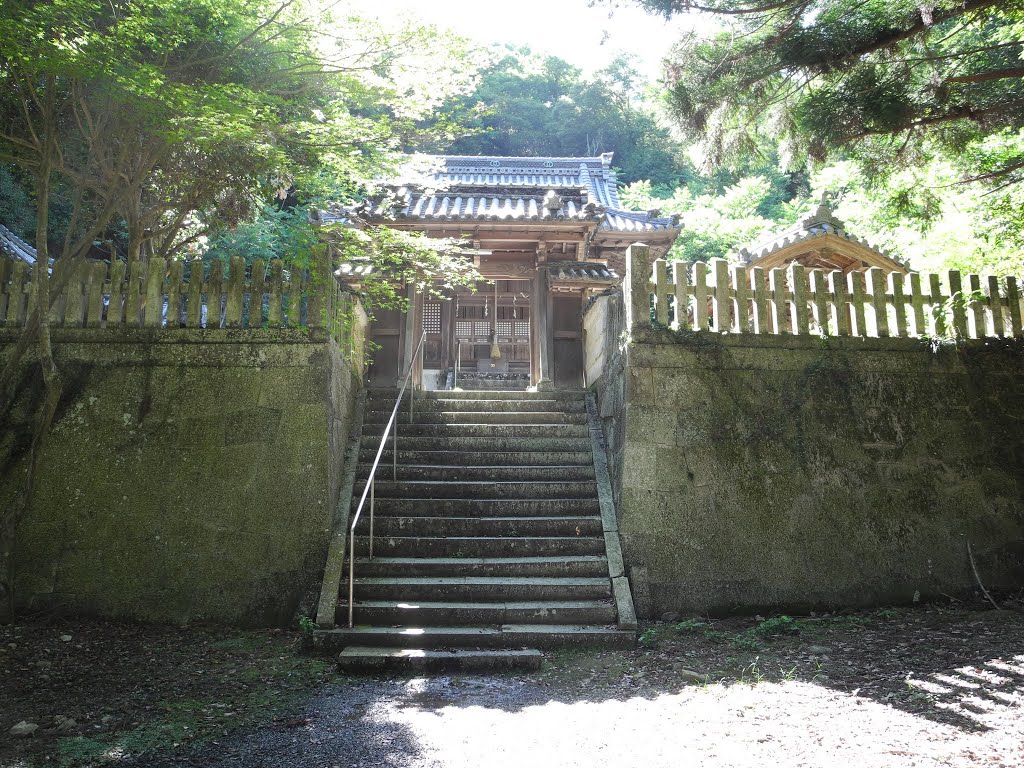 龍野神社６（Ｆ） by Tutomu Furuichi