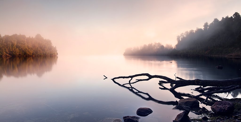 Lake Mapourika by Johnny Marano