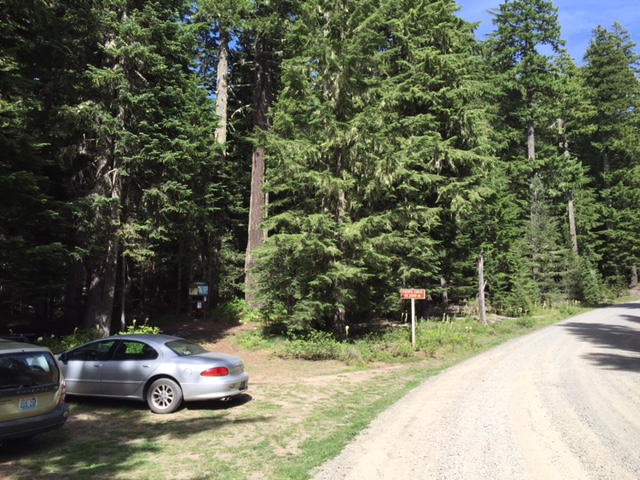 PCT trailhead parking along FS 60 by Curious Gorge Guideb…