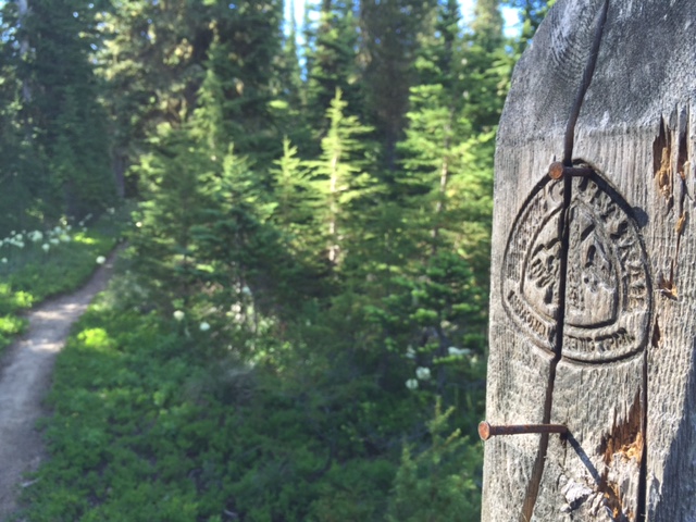 A neat PCT-branded post by Curious Gorge Guideb…