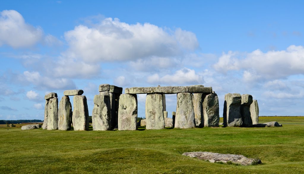 Stonehenge 2 by Keith Watson