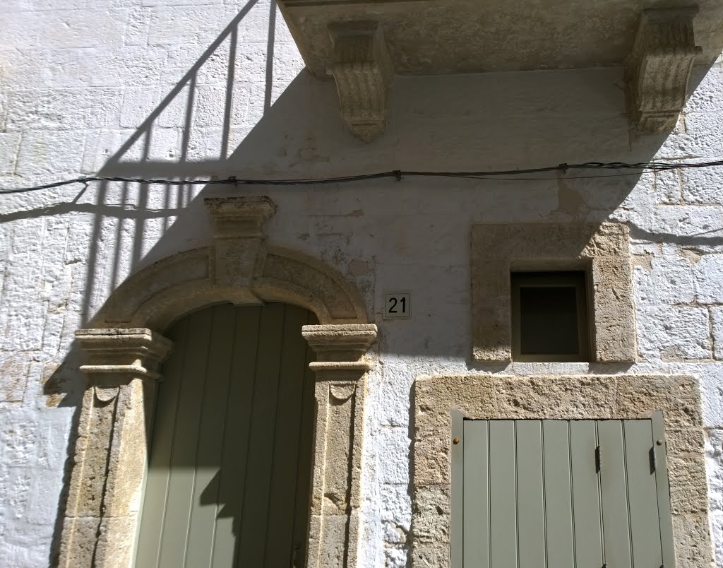 Via Tritone, Polignano (Bari), Italy. by Hans R. van der Woud…