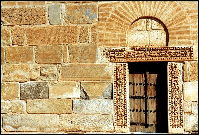 Pierres Romaines - Kairouan Grande Mosquée - by Domann Lyon