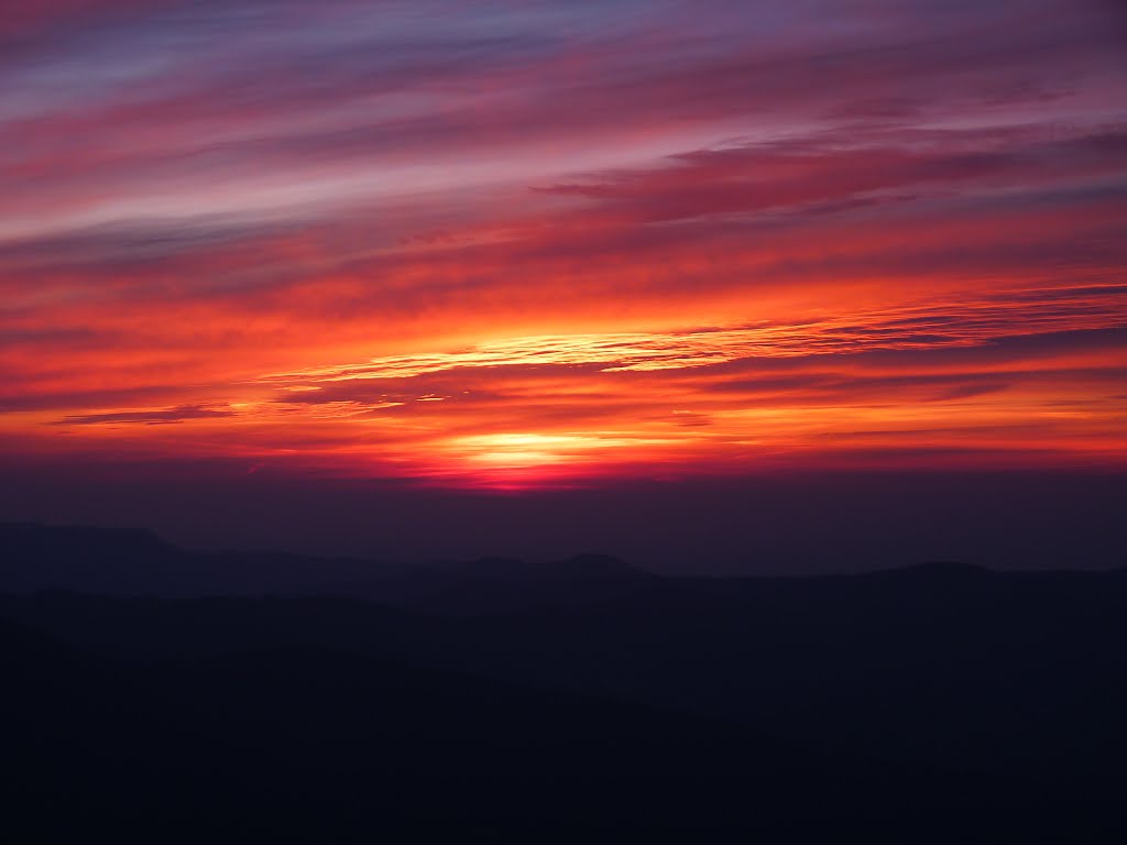 Lever du soleil au Hohneck by Randy Tchen