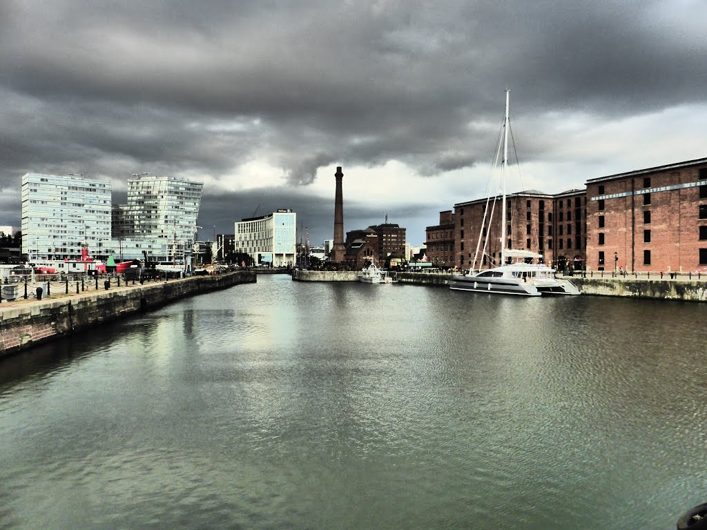 Albert dock area by stegarnett