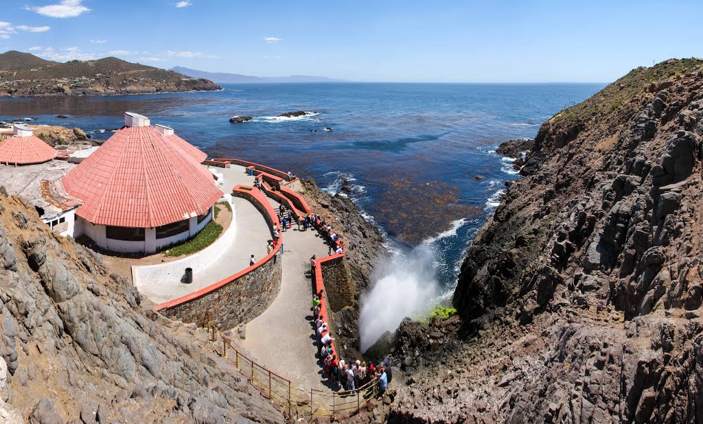 La Bufadora de Ensenada, Baja California by Gabriel M. SalvadoR