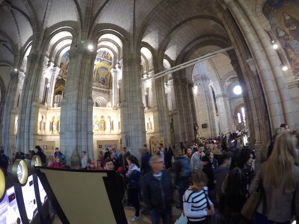 Basílica Sagrado Corazón, París, Francia. by Octavio Aldea