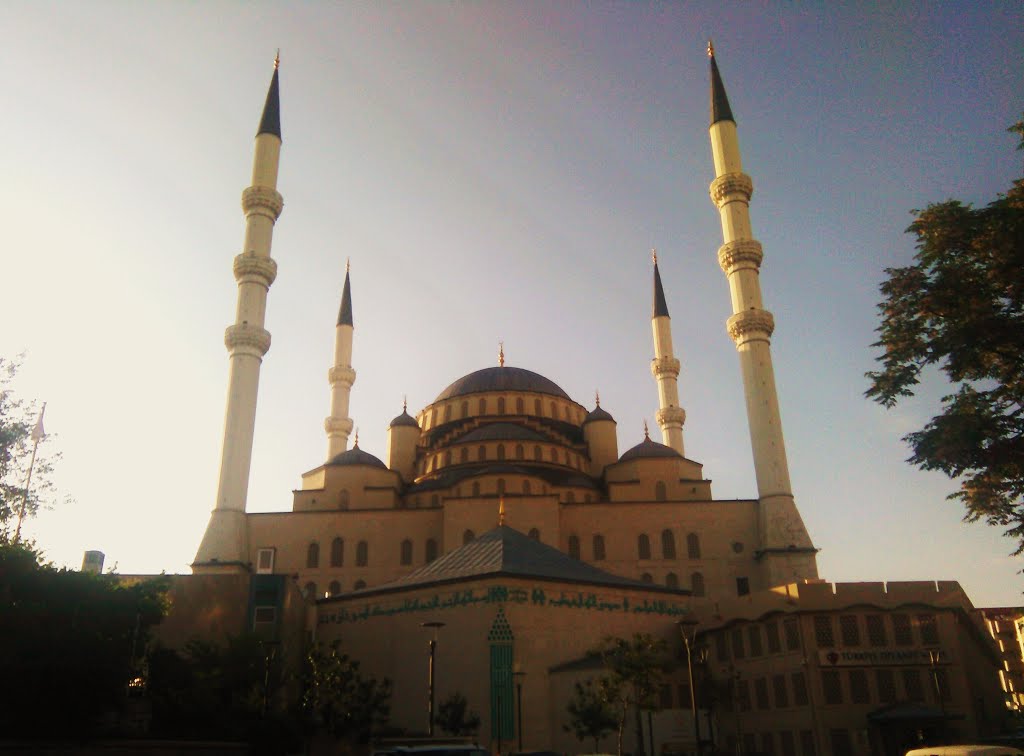 Çankaya, Kocatepe Camii 2 by Kasım OKTAY