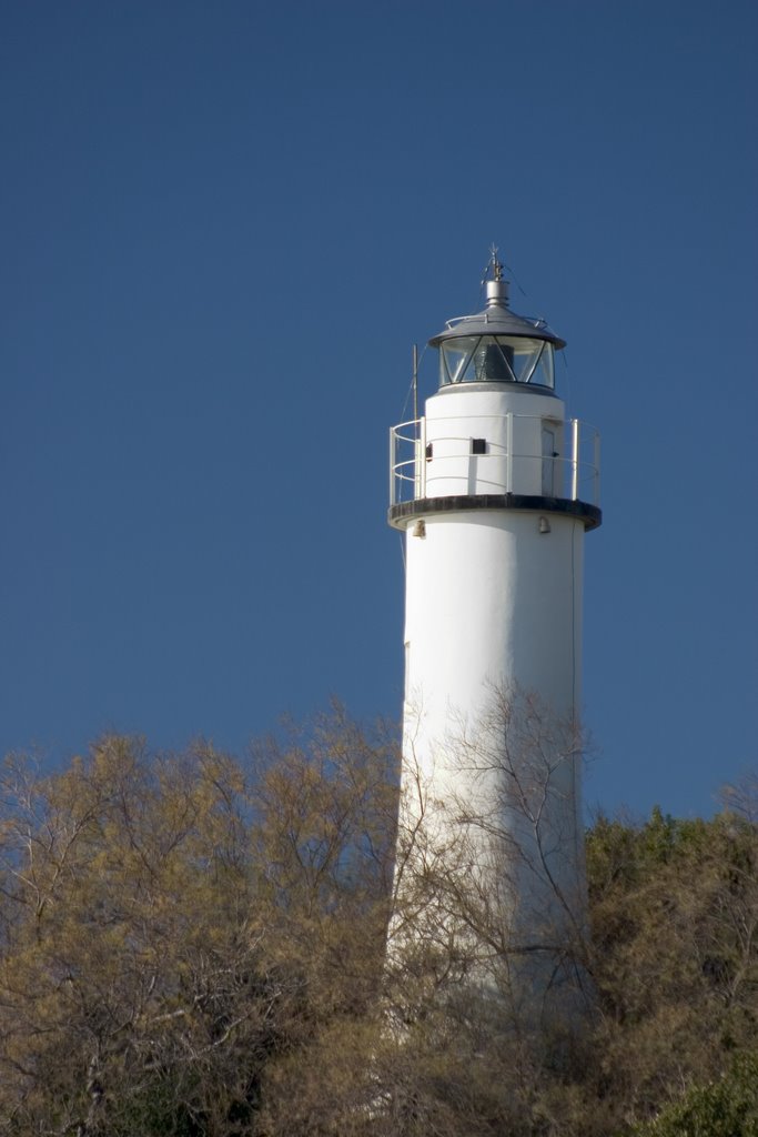 Faro di Punta Vagno (Genova) by Carlo Dambra