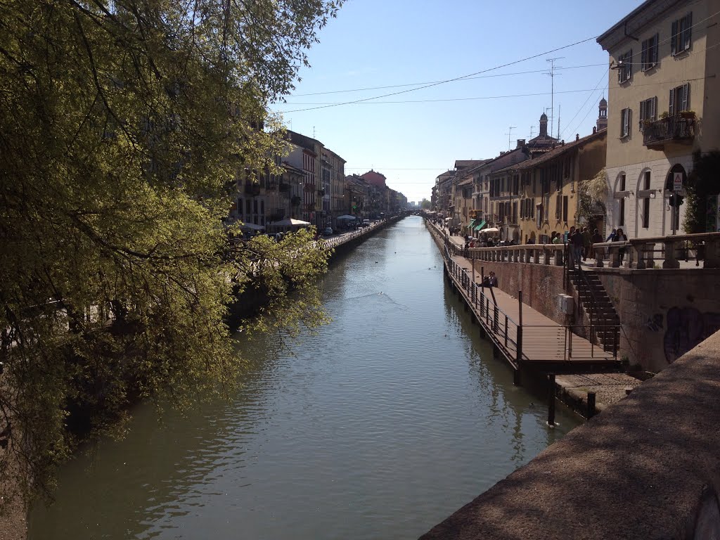 Naviglio Grande apr 2015 by Ivan Piazza