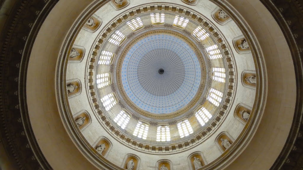 Intérieur Basilique Notre Dame de Boulogne-sur-Mer by lemouv02