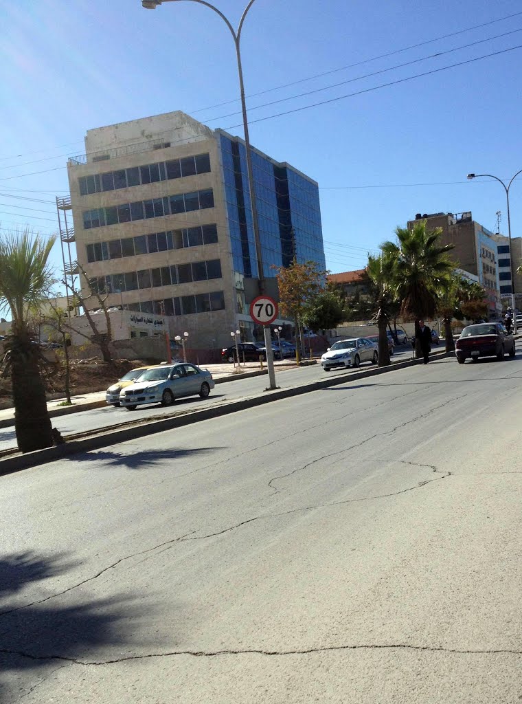 Al Tla'a Al Sharqi, Amman, Jordan by Hadi Kazu