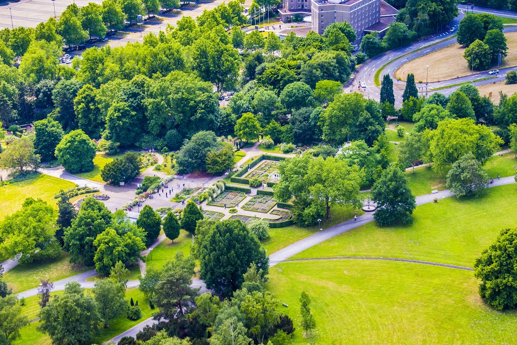 Blick vom Florianturm auf den Westfalenpark by Swisstec93