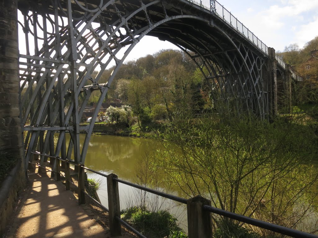 Ironbridge by paulwalteruk