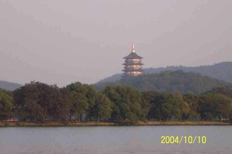 雷锋夕照@西湖国宾馆，杭州 by LuoJian.Shanghai@gma…