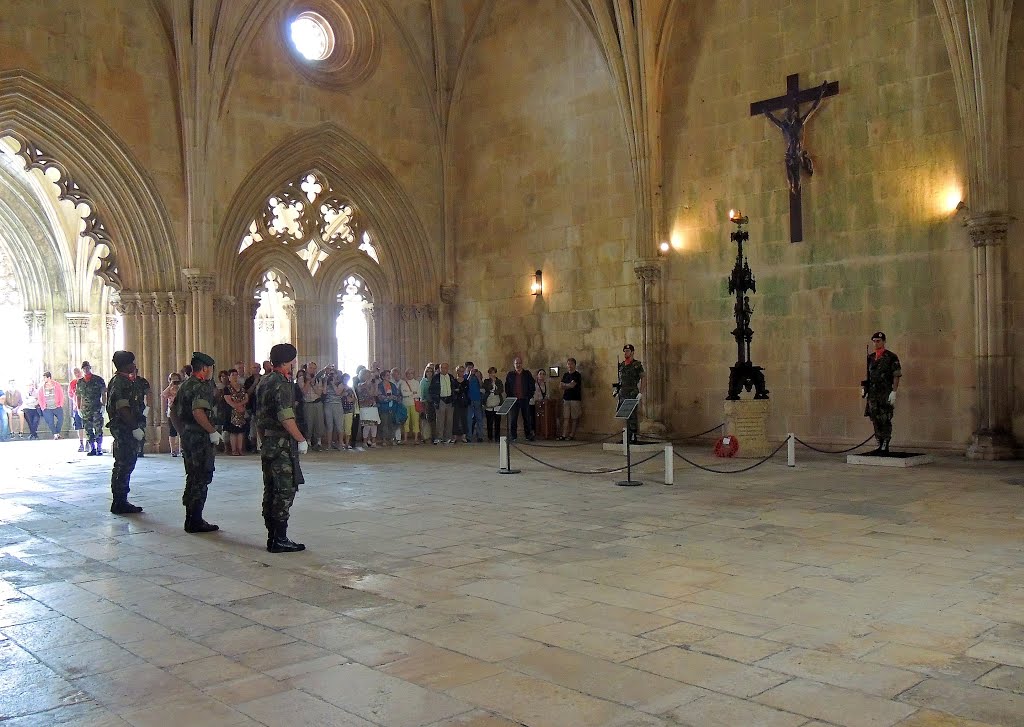 Batalha, relève de la garde, tombe du soldat inconnu (WW1) by F@M