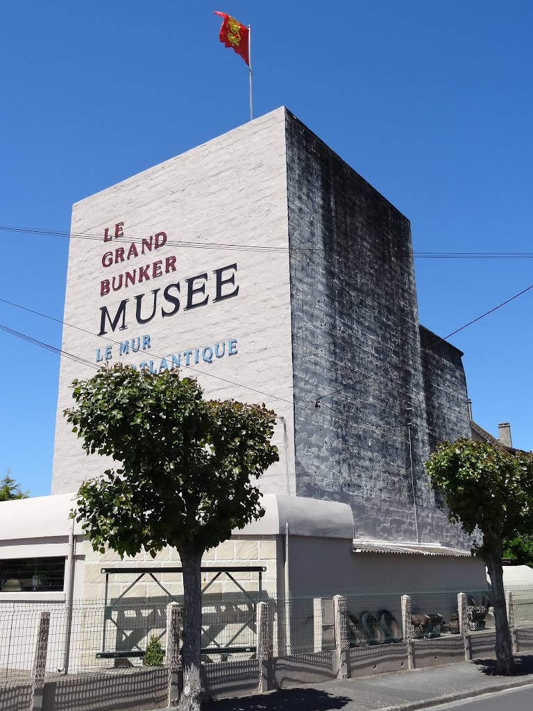 Le grand bunker, musée militaire by joel.herbez