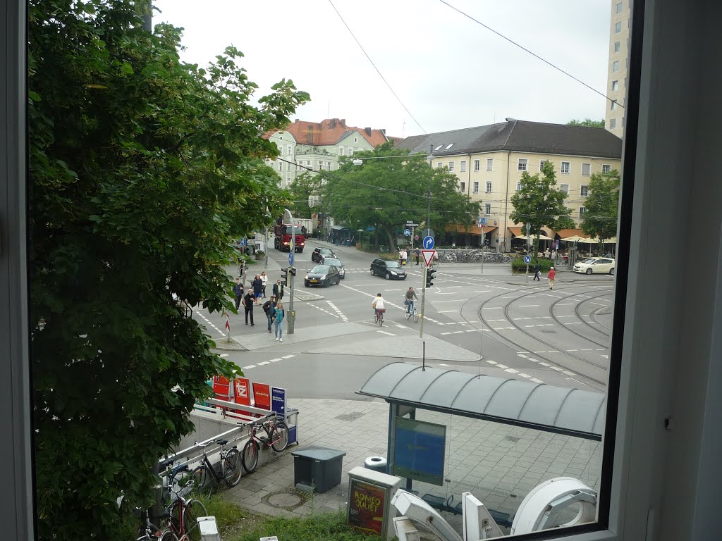 München :Rotkreuzplatz. by Piacentinisen