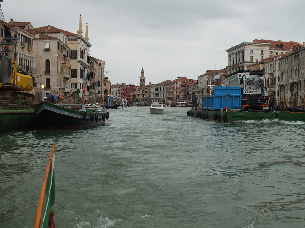 Grand Canal, Rialto, Venice, Italy by AnandLeo